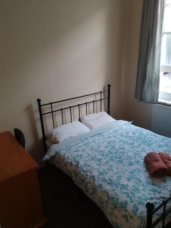Bell House Hostel Londyn Zewnętrze zdjęcie