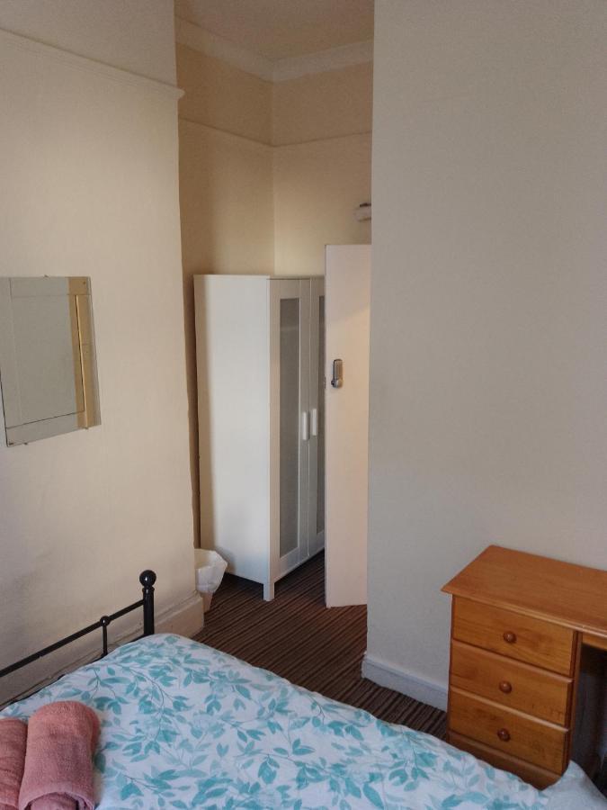 Bell House Hostel Londyn Zewnętrze zdjęcie